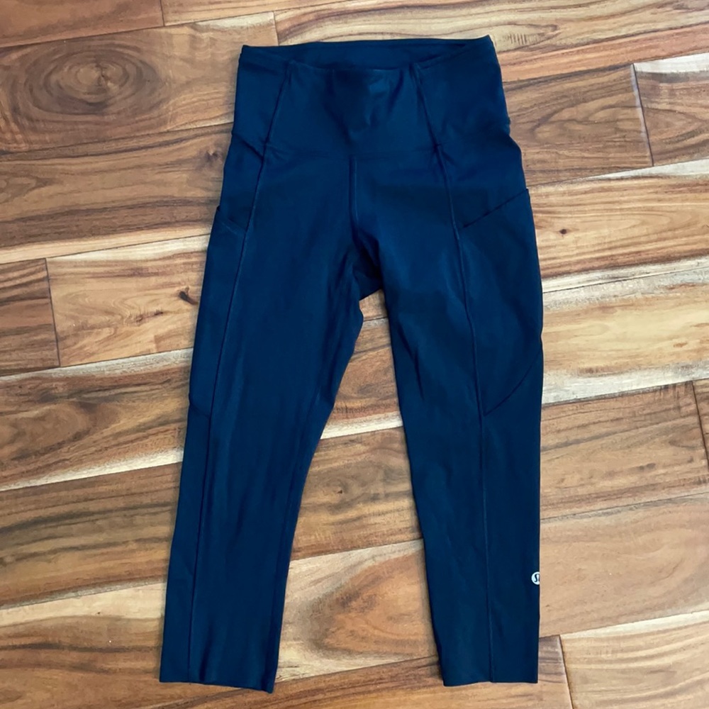 Lululemon fast & free leggings, size 4, navy